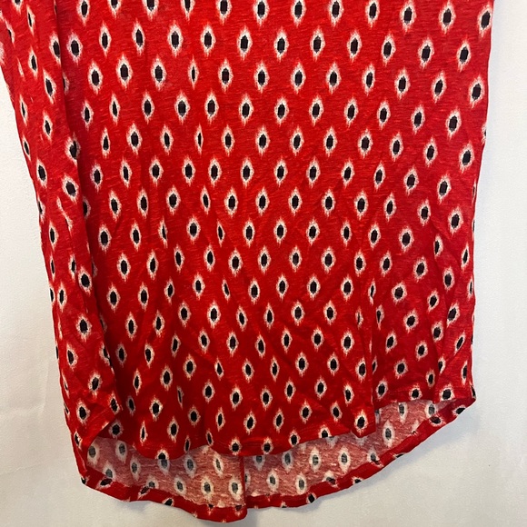 Loft Linen Soft Red Tee with Diamond Design - Picture 4 of 5
